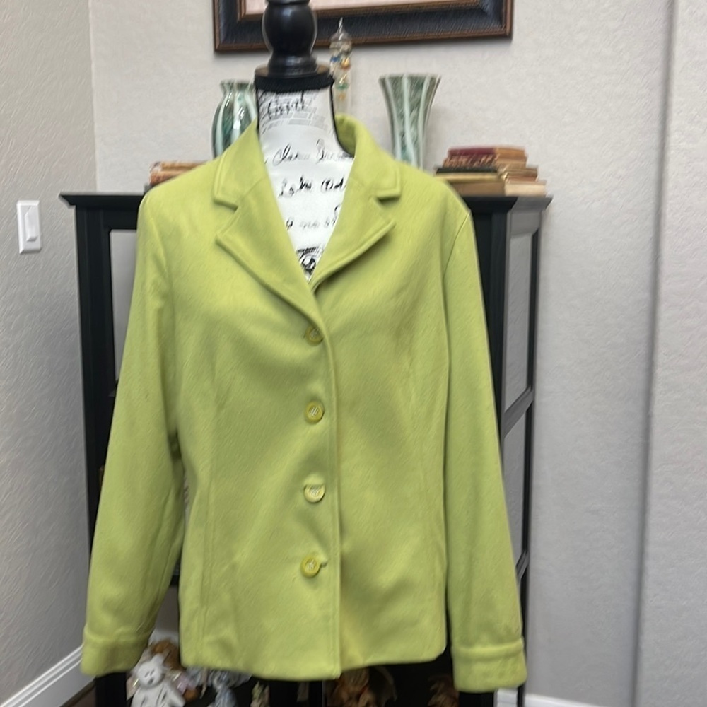 43- Vintage Elliott Lauren Size 14 Line Green Blazer. Wool/Cashmere Blend